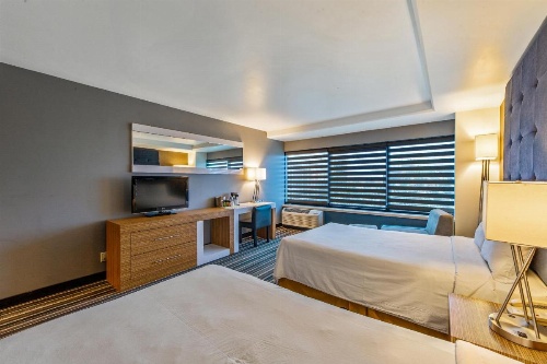 Hotel Huntington Beach image 30