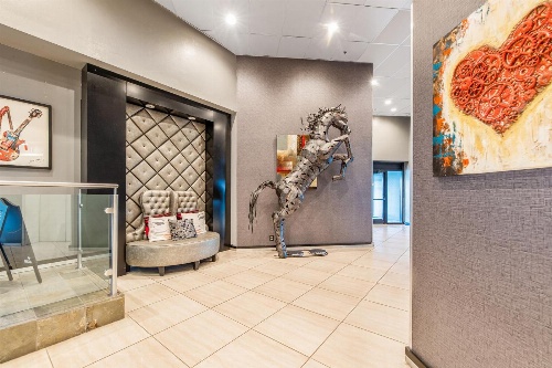 Hotel Huntington Beach image 4