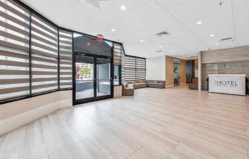 Hotel Huntington Beach image 6